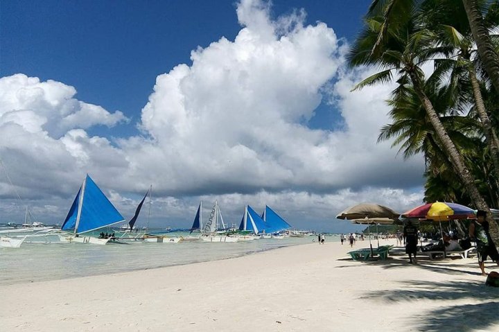 boracay1.jpg